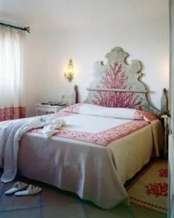 Relais Del Golfo & 4*